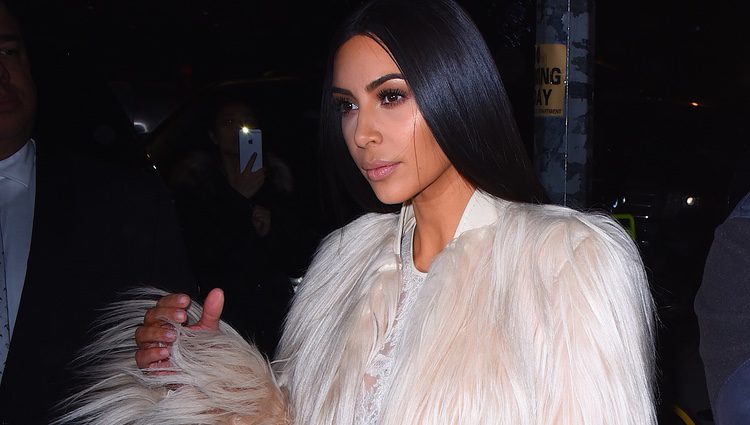 Kim Kardashian saliendo del rodaje de 'Ocean's Eight'