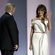 Melania Trump saludando en el baile de inauguración de la presidencia de su marido