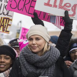 Charlize Theron en la Marcha de las Mujeres en Washington