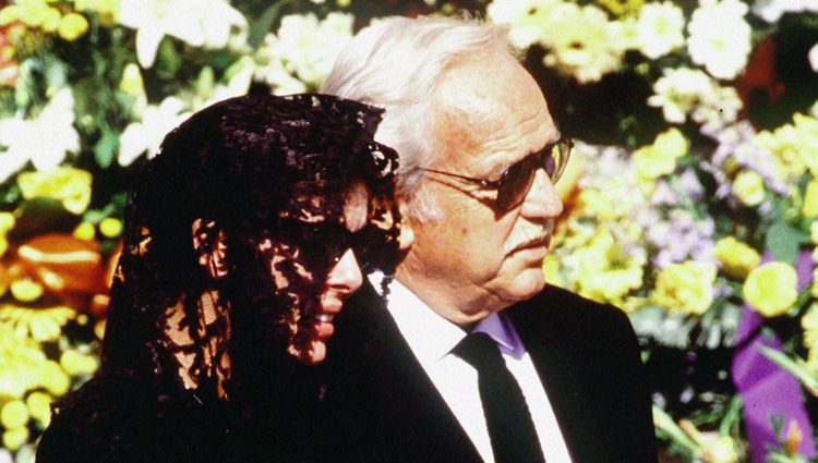 Carolina de Mónaco y Rainiero de Mónaco en el funeral de Stefano Casiraghi