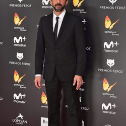 Alberto Rodríguez en la alfombra roja de los Premios Feroz 2017