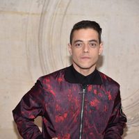 Rami Malek en el desfile primavera/verano 2017 de Dior en la Semana de la Alta Costura de París