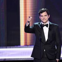 Ashton Kutcher inauguró los SAG Awards 2017