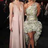 Rita Ora y Dakota Johnson en el estreno de 'Cincuenta Sombras más Oscuras' en Los Angeles