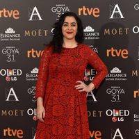 María Isasi en la alfombra roja de los Premios Goya 2017