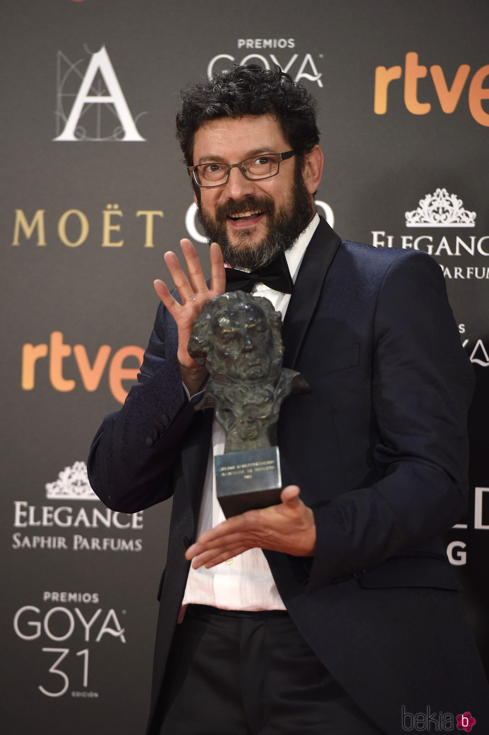 Manolo Solo posa con su Goya a Mejor Actor de Reparto