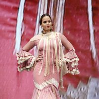 Gloria Camila desfilando en SIMOF 2017