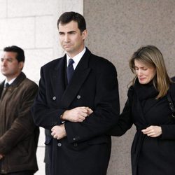 Los Reyes Felipe y Letizia en el funeral de Erika Ortiz