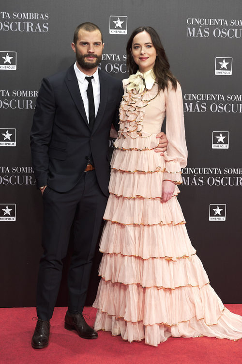Dakota Johnson y Jamie Dornan en el estreno de 'Cincuenta Sombras Más Oscuras' en Madrid