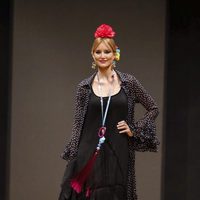 Alba Carrillo, espectacular, en el desfile flamenco de Pol Núñez