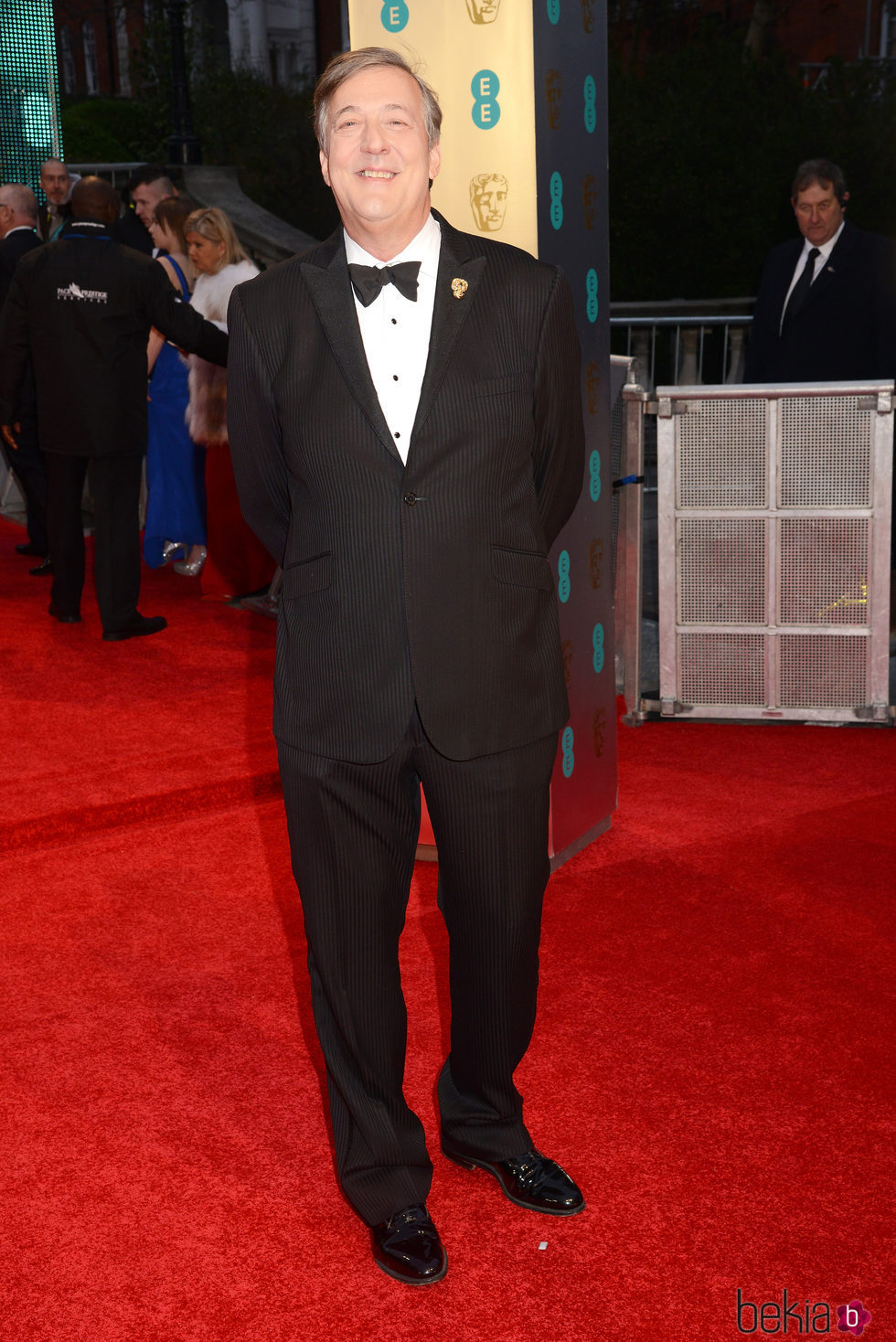 Stephen Fry en la alfombra roja de los Premios Bafta 2017