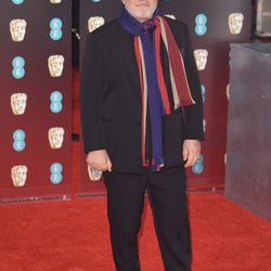 Pedro Almodóvar en la alfombra roja de los Premios Bafta 2017
