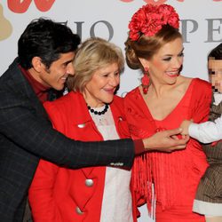 Carmen Bazán, Víctor Janeiro, Beatriz Trapote y Víctor Jr en la Pasarela Flamenca de Jerez