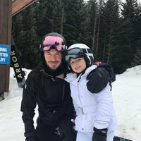 David Beckham posando con su hija Harper Seven Beckham en Canadá