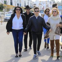 Los miembros de la familia de Rocío Jurado acuden a un homenaje en Chipiona