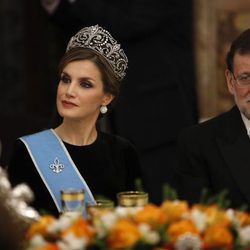 La Reina Letizia y Mariano Rajoy en la cena de gala en honor al presidente de Argentina en el Palacio Real