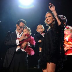 Jennifer Lopez y Marc Anthony con sus hijos Max y Emme