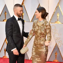 Jessica Biel y Justin Timberlake muy cómplices en la alfombra roja de los Premios Oscar 2017