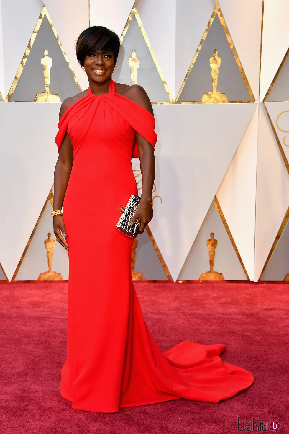 Viola Davis en la alfombra roja de los Premios Oscar 2017