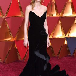 Brie Larson en la alfombra roja de los Premios Oscar 2017