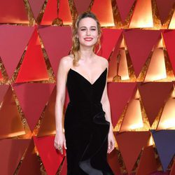 Brie Larson en la alfombra roja de los Premios Oscar 2017