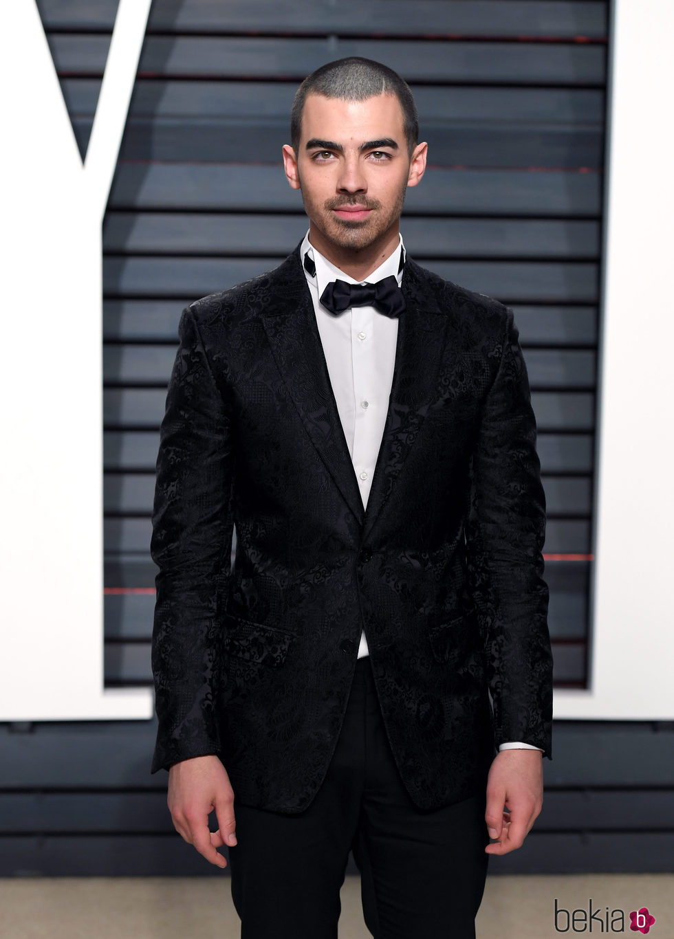 Joe Jonas en la fiesta de Vanity Fair de los Premios Oscar 2017