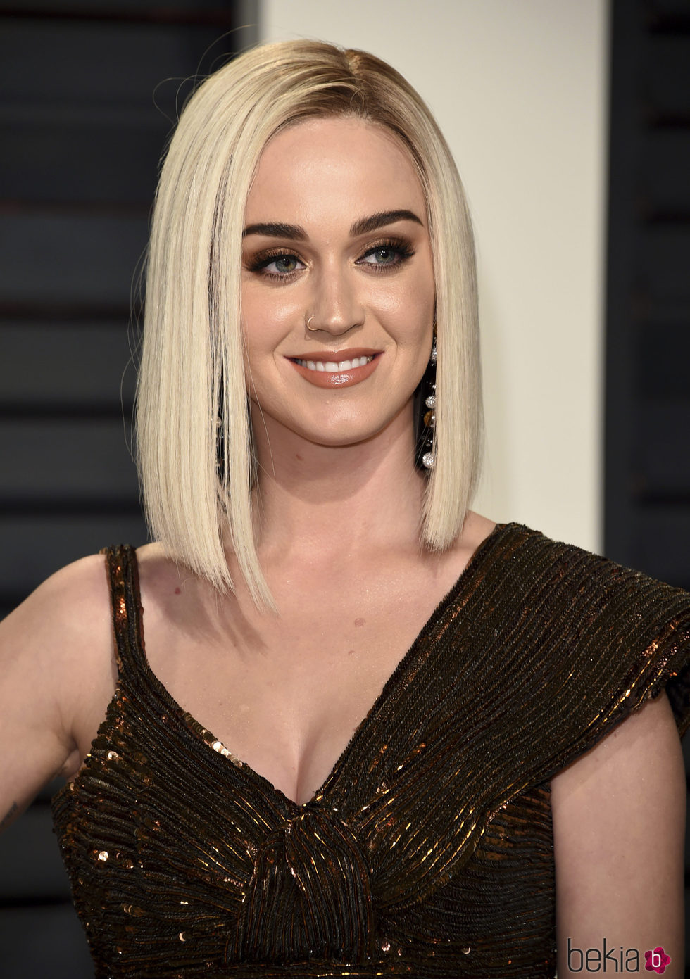 Katy Perry de cerca en la fiesta de Vanity Fair de los Premios Oscar 2017