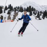 Guillermo Alejandro de Holanda esquiando