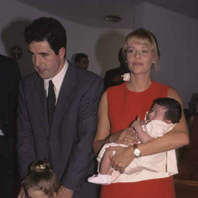 Belén Rueda y Daniel Écija con sus hijas Belén y María