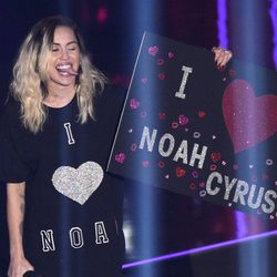 Miley Cyrus en los iHeartRadio Music Awards 2017