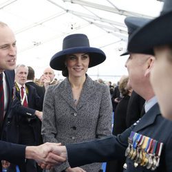 Los Duques de Cambridge en la inauguración de un Memorial en recuerdo a los caídos en las guerras de Irak y Afganistán