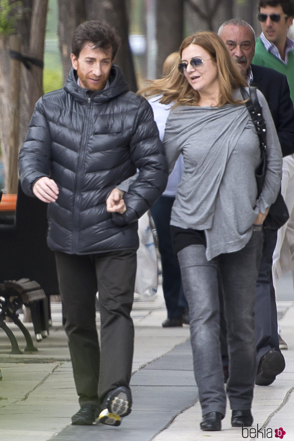 Pablo Motos y Laura Llopis dando un paseo por las calles de Madrid