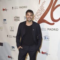 Álex García en la red carpet de la XXVI edición de los Premios de la Unión de Actores