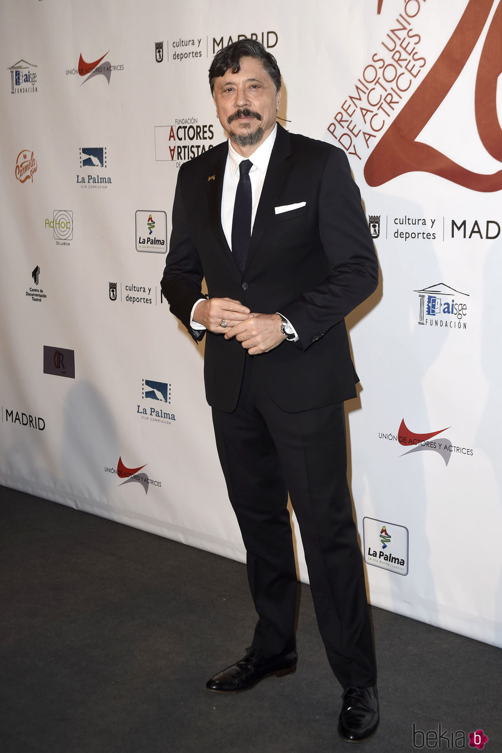 Carlos Bardem en la red carpet de la XXVI edición de los Premios de la Unión de Actores