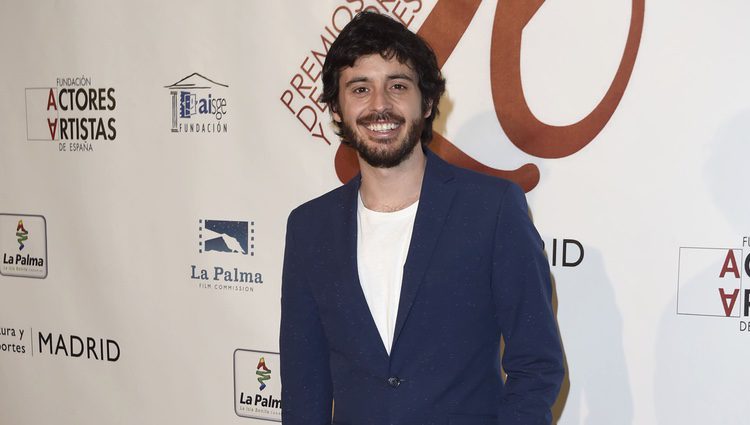 Javier Pereira en la red carpet de la XXVI edición de los Premios de la Unión de Actores