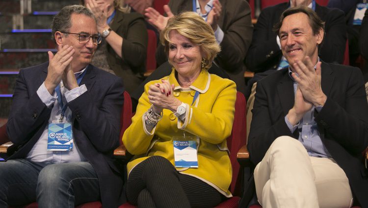 Esperanza Aguirre y Rafael Hernando en un congreso del PP de Madrid