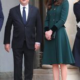 Kate Middleton con François Hollande en el Palacio del Elíseo de París