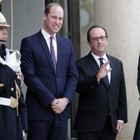 Los Duques de Cambridge con François Hollande en el Palacio del Elíseo de París