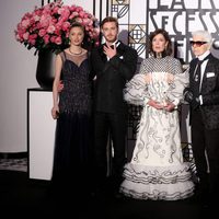 Beatrice Borromeo, Pierre Casiraghi, Carolina de Mónaco, Karl Lagerfeld y Carlota Casiraghi en el Baile de la Rosa