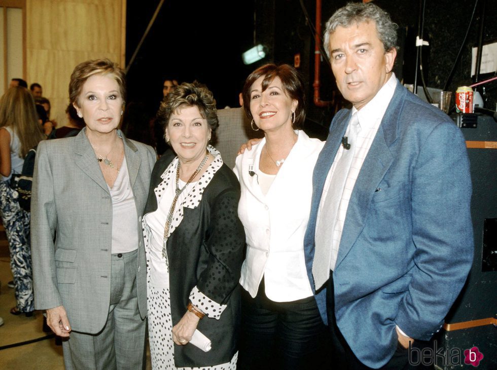 Lina Morgan, Paloma Gómez Borrero, Concha Velasco y Paco Valladares