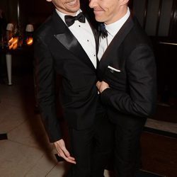 Tom Hiddleston y Benedict Cumberbatch bromeando