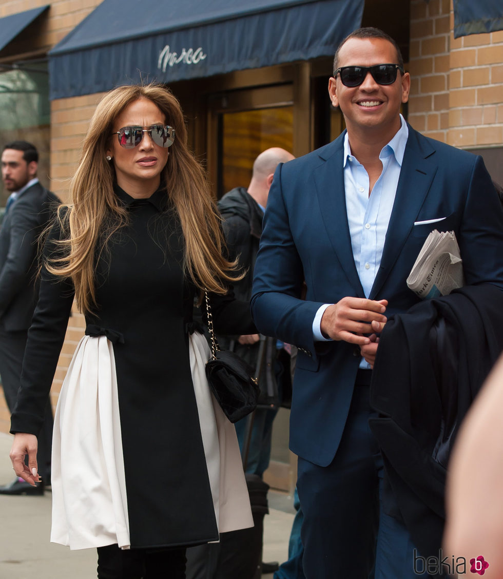 Alex Rodriguez y Jennifer Lopez de paseo