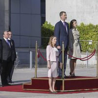 Los Reyes Felipe y Letizia en la ceremonia de despedida en Madrid antes de su Viaje de Estado a Japón