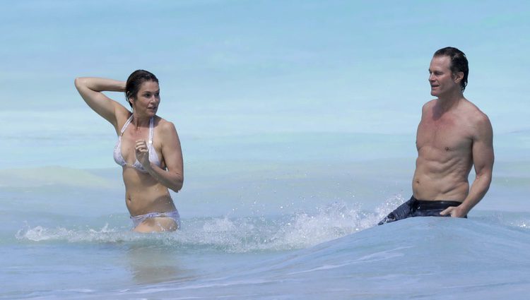 Cindy Crawford y Rande Gerber disfrutando de las aguas de San Bartolomé