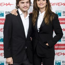 Emile Hirsch y Penélope Cruz presentan 'Venuto al Mondo' en el Festival de Roma