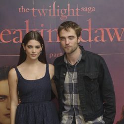 Robert Pattinson y Ashley Greene promocionan 'Amanecer' en Bruselas