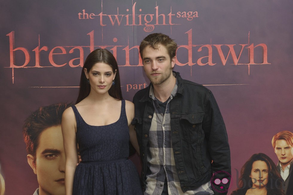 Robert Pattinson y Ashley Greene promocionan 'Amanecer' en Bruselas