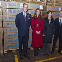 Los Duques de Cambridge y los Príncipes Federico y Mary de Dinamarca en UNICEF