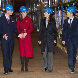 El Príncipe Guillermo y Kate Middleton y Federico y Mary de Dinamarca en UNICEF