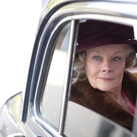 Judi Dench montada en un coche es una escena de 'My week with Marilyn'